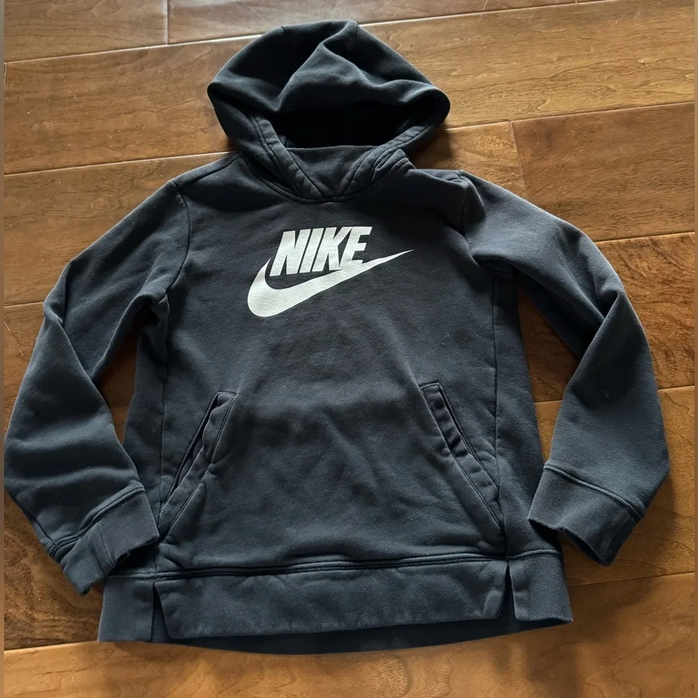 Nike Sportswear Club Fleece Pullover Hoodie